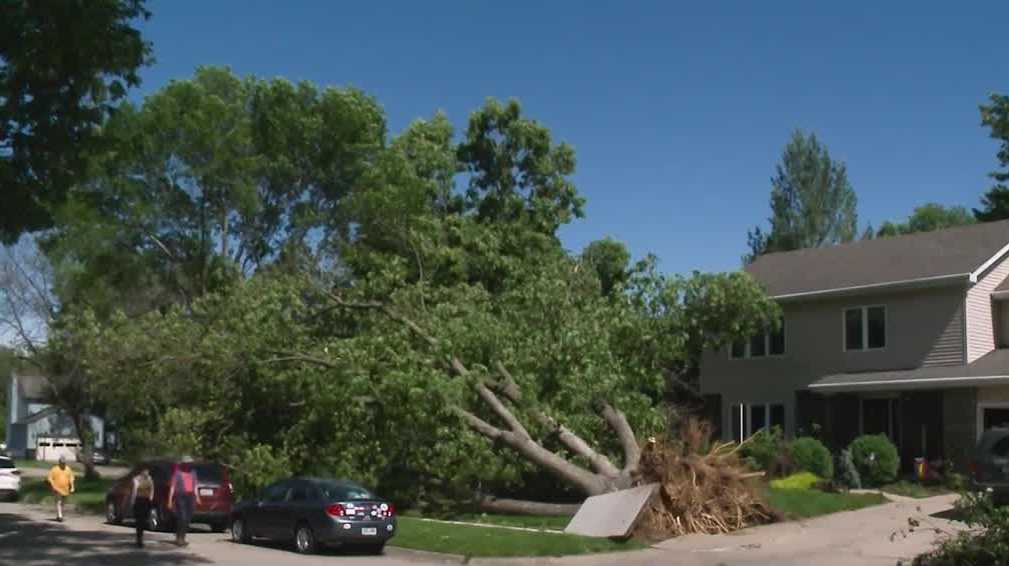 Trees down, homes damaged after EF-0 tornado hits Johnston neighborhood